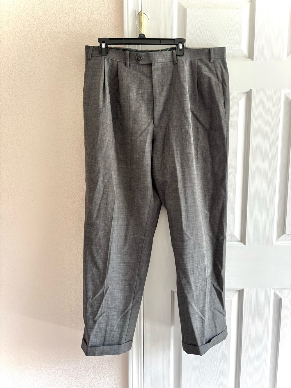 Chaps Mens Gray 100% Wool Dress Pants Pleated Cuffed Classic Trousers 40x32